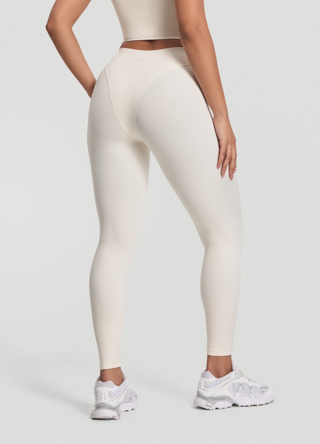 Pilates Princess Contour Leggings - Sculpting Fit for Peak Performance