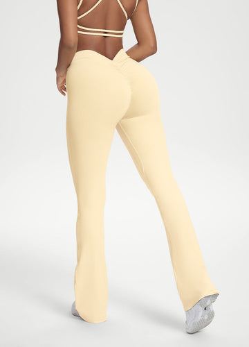 Scrunch-Back Flared Leggings for a Flattering Silhouette