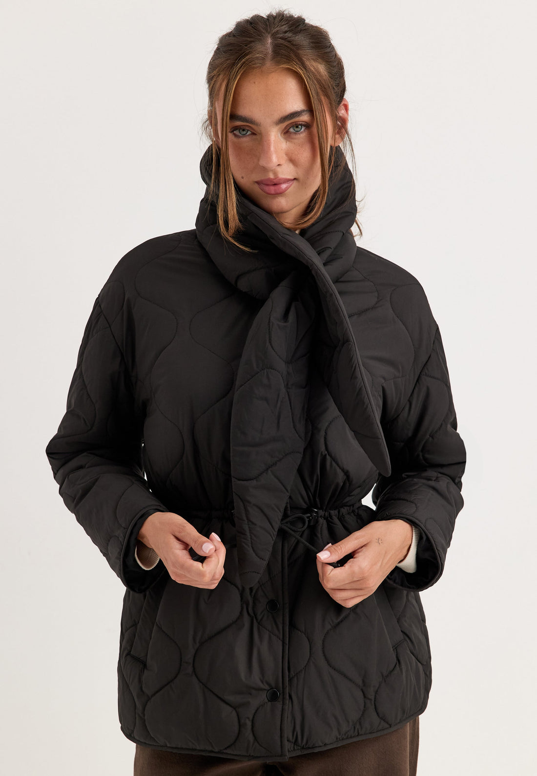 Scarf Quilted Short Jacket