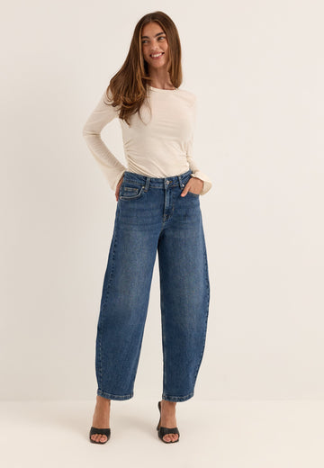 Barrel Leg Jeans