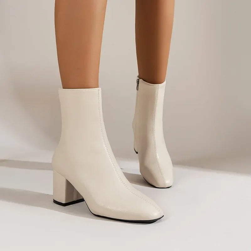 Salomé - Stylish Ankle Boots with Block Heel