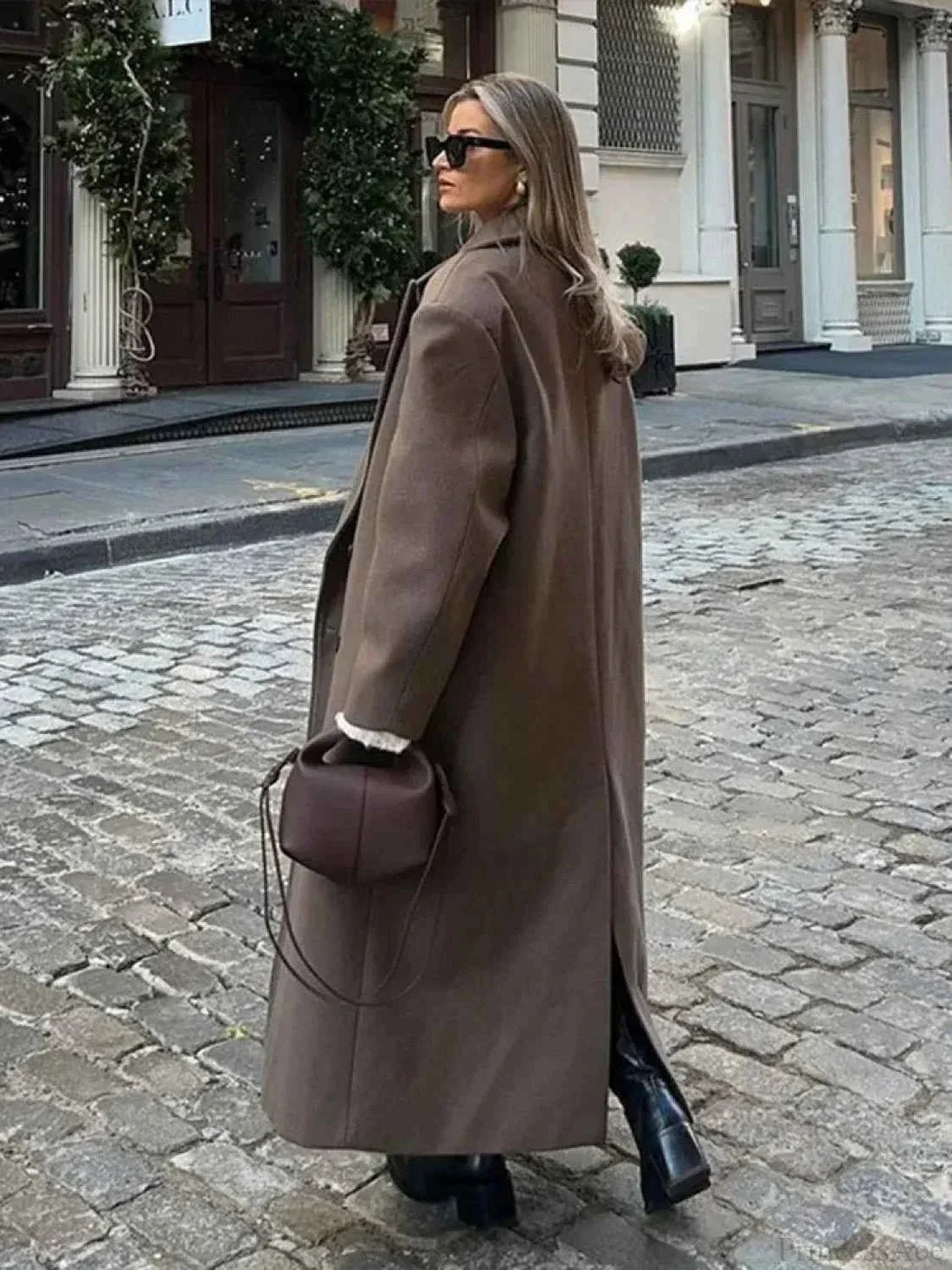 Thick Winter Coat with Straight Single-Row Closure